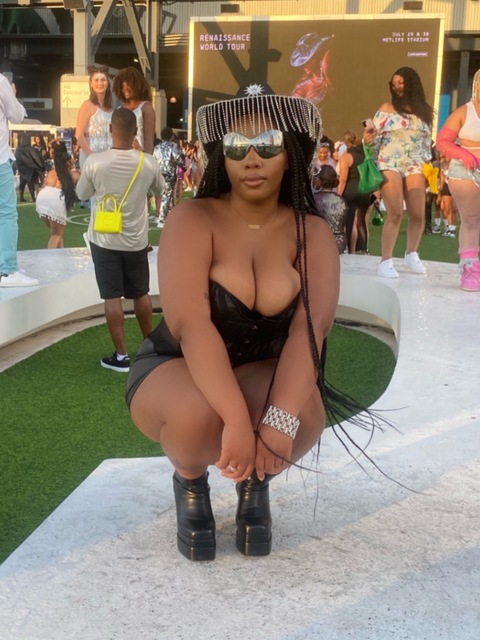 Header of trixie_tangg